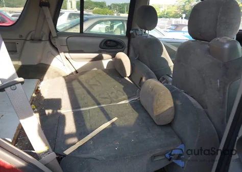 2004 Chevrolet Trailblazer Ls from USA, damaged, VIN 1GNDT13S842333530